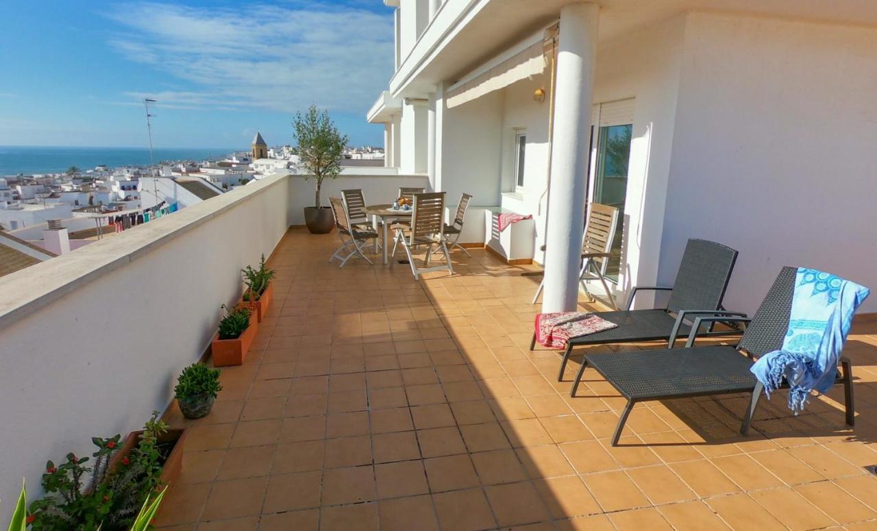 Terraza Trafalgar Apartamento Tipo Penthouse Con Enorme Terraza Y Vistas Al Mar Conil De La Frontera Bagian luar foto